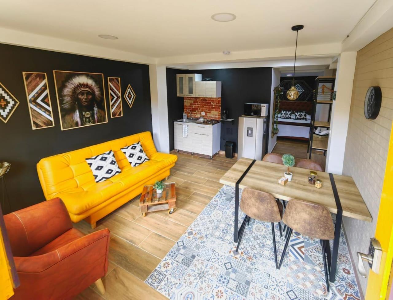 Confortable Apartamento A 20 Mt Del Parque Principal 萨兰托 外观 照片