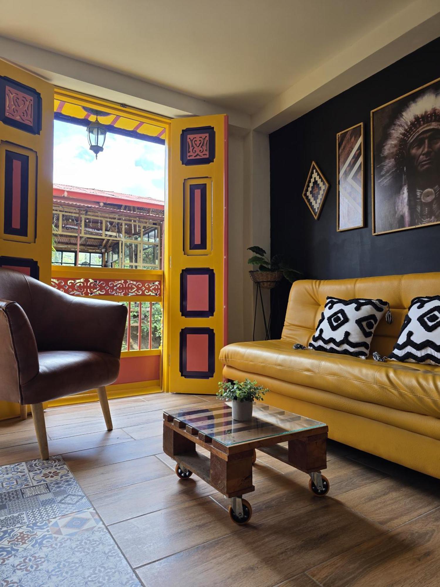 Confortable Apartamento A 20 Mt Del Parque Principal 萨兰托 外观 照片