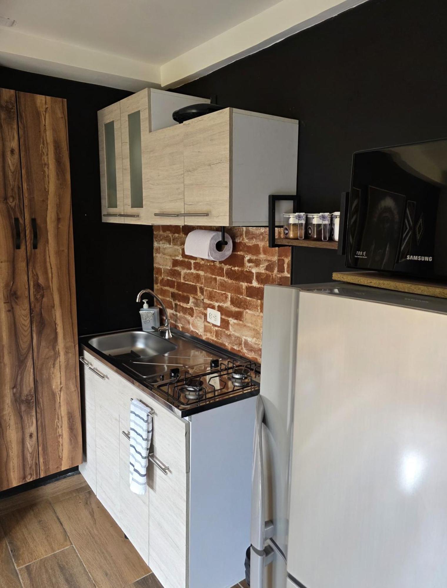 Confortable Apartamento A 20 Mt Del Parque Principal 萨兰托 外观 照片